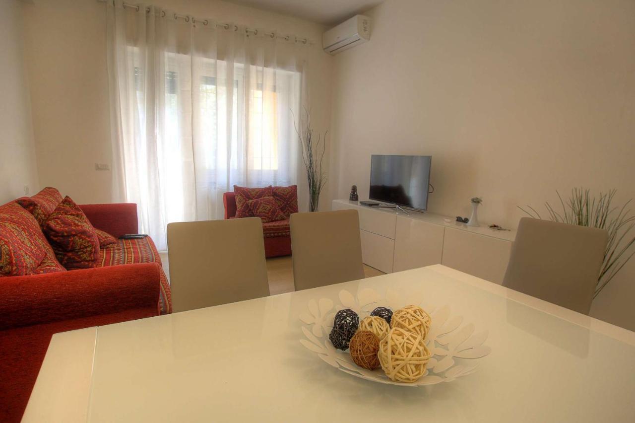 Holiday Aroma Apartment ภายนอก รูปภาพ